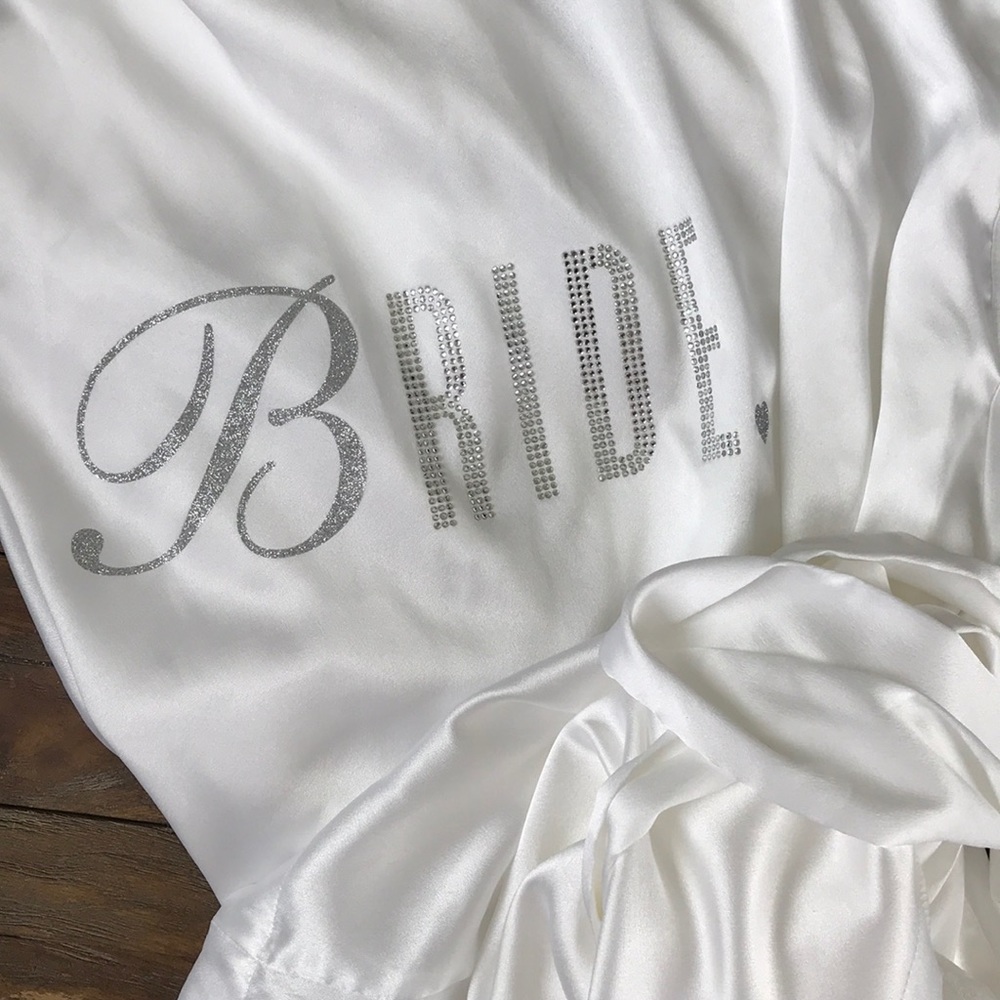 VS I do White Silky Bridal Robe